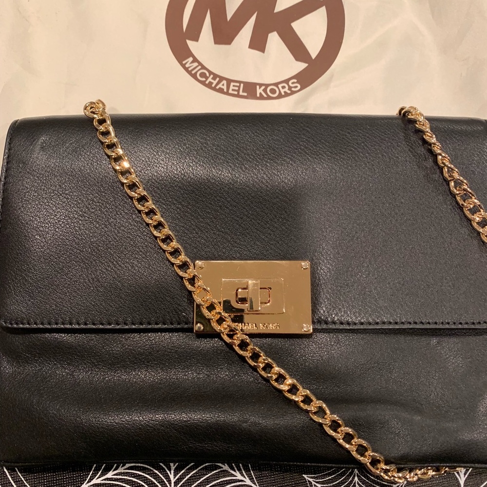 Purse - Picture 2 of 3
